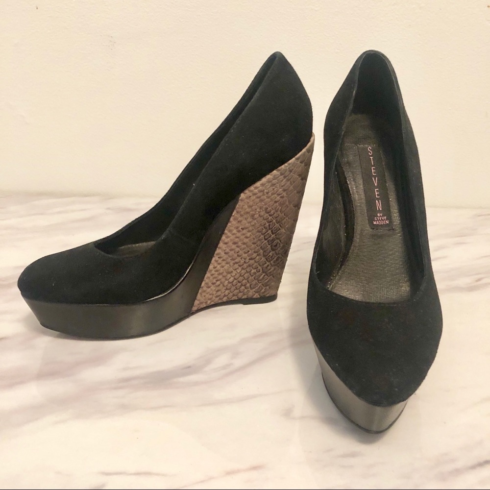 Steven suede black wedge with snakeskin heel